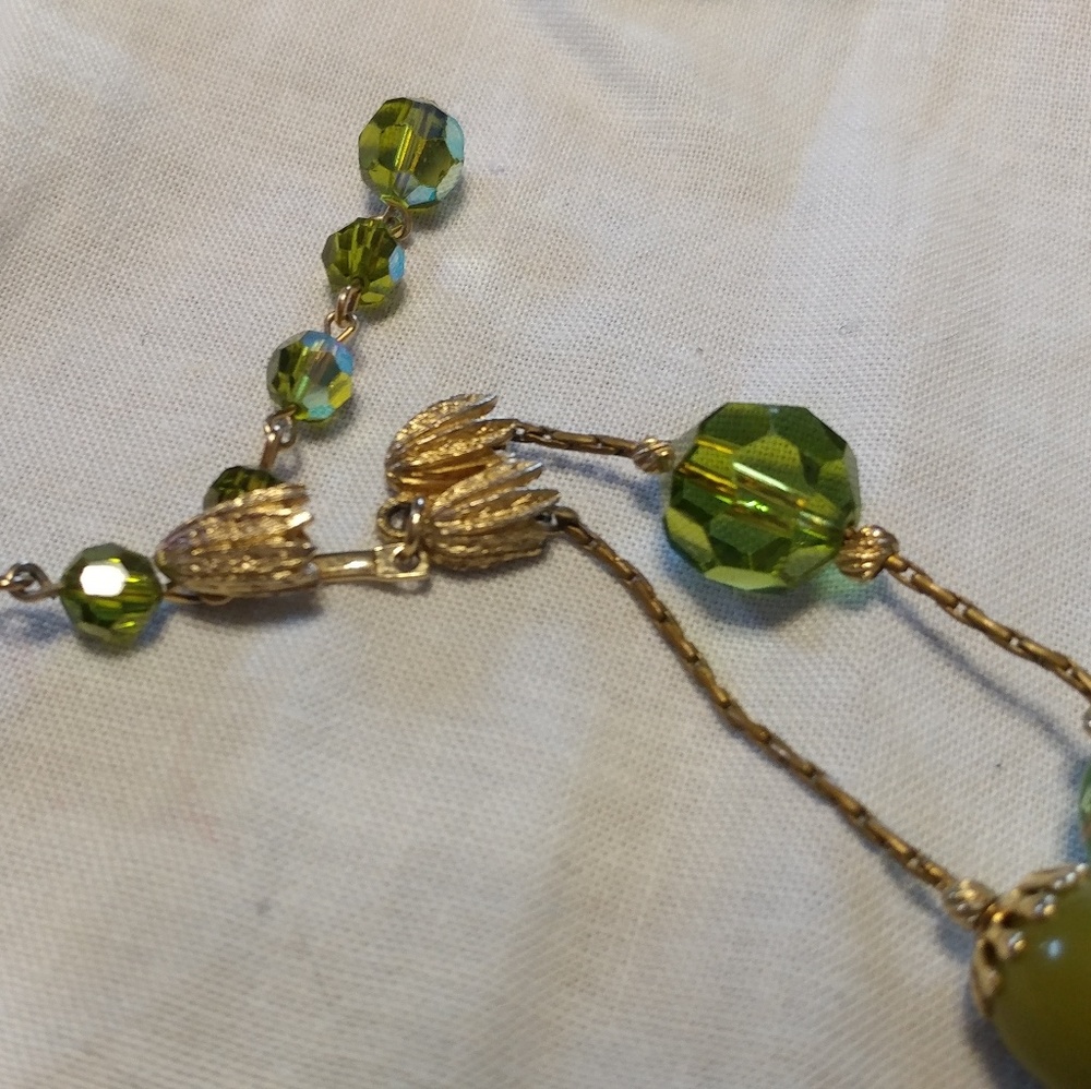Vintage 2 strand necklace and earrings